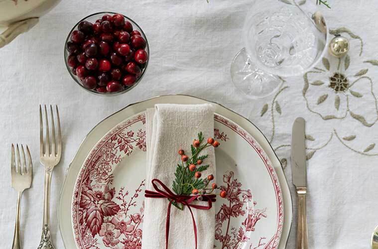 Vintage French Charm Meets Winter Tradition: Les Fleurs’ Sandra Sigman Creates Timeless Seasonal Designs